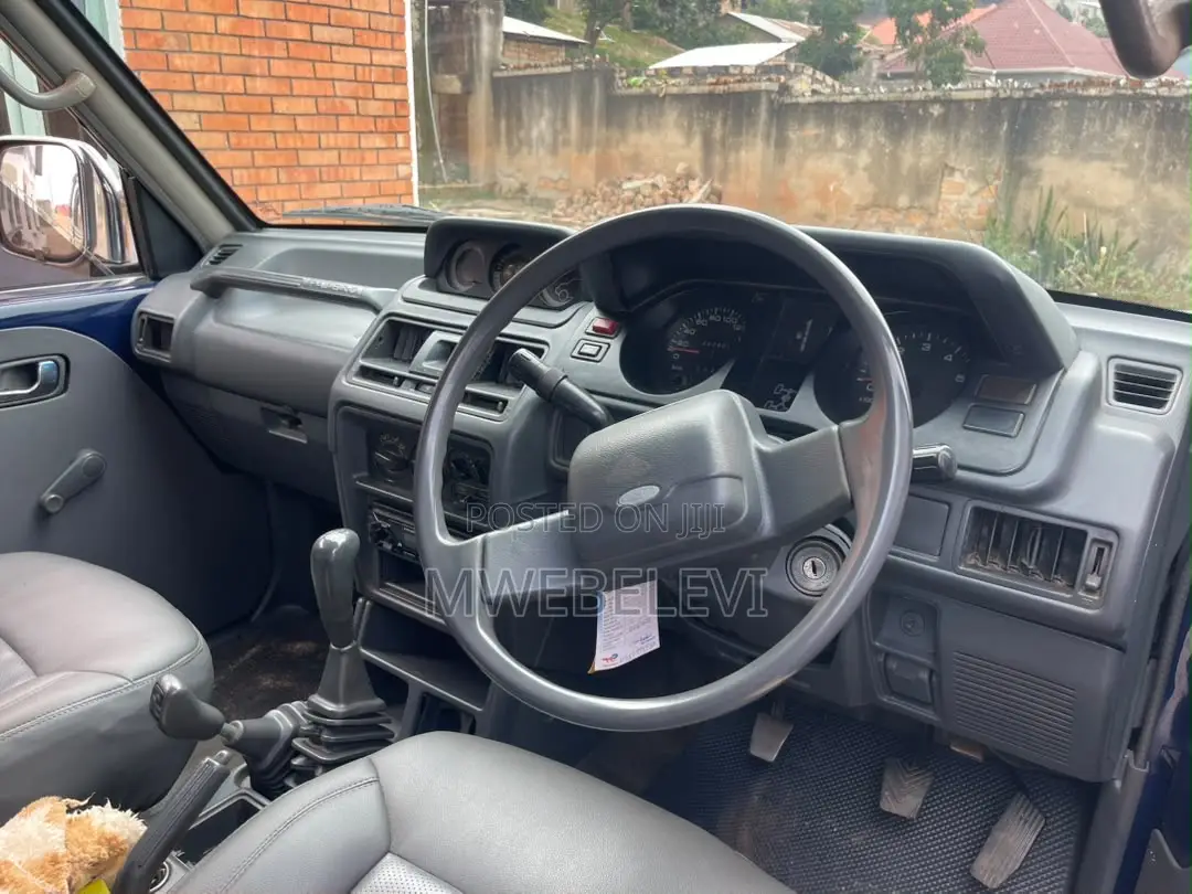 Mitsubishi Pajero 1993 Blue