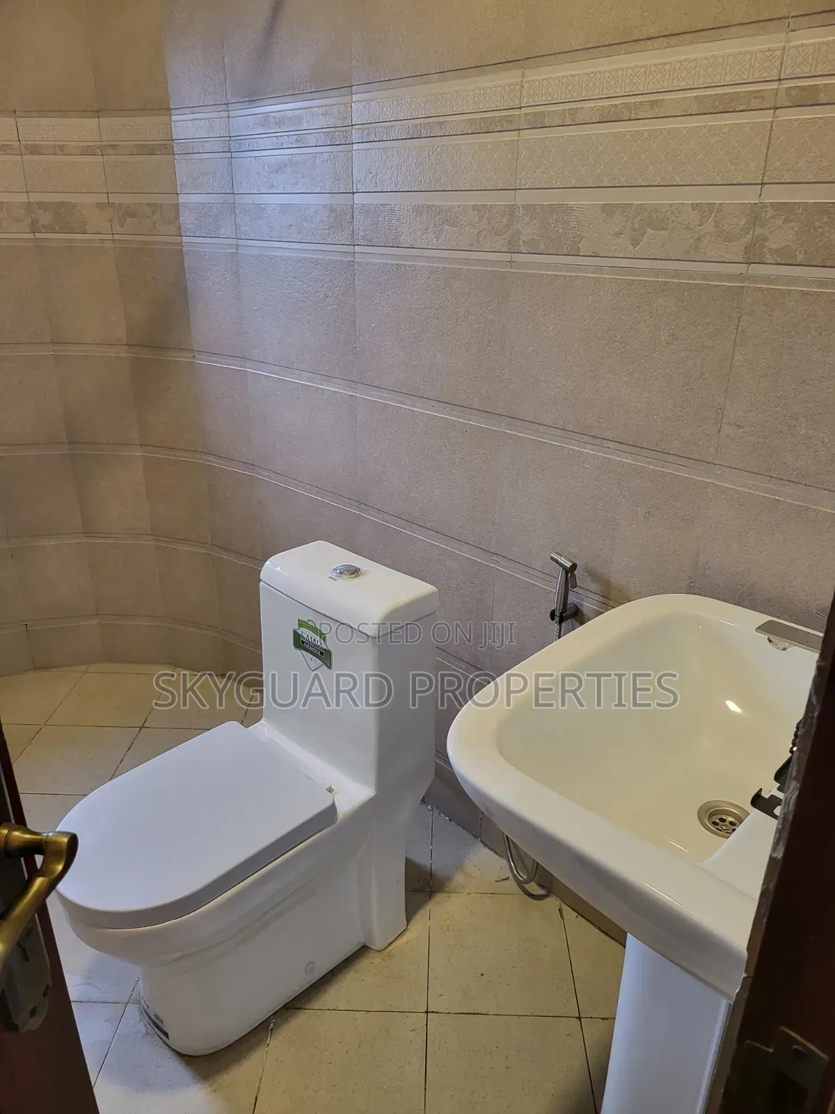 3bdrm Apartment in Munyonyo, Central Division for rent