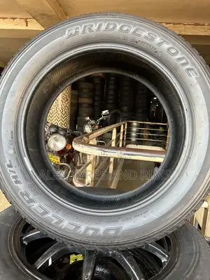 225/55r18 Bridgestone Foreign Used Tyre Only One Week Driven