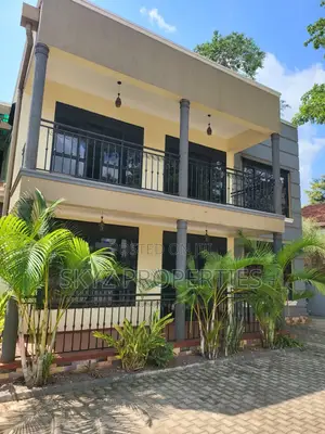5bdrm House in Muyenga Bukasa Road, Central Division for rent