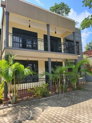 5bdrm House in Muyenga Bukasa Road, Central Division for rent