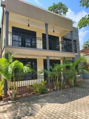 5bdrm House in Muyenga Bukasa Road, Central Division for rent