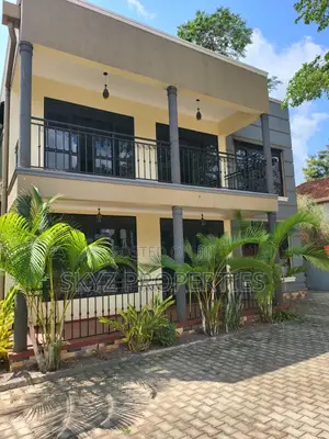 5bdrm House in Muyenga Bukasa Road, Central Division for rent