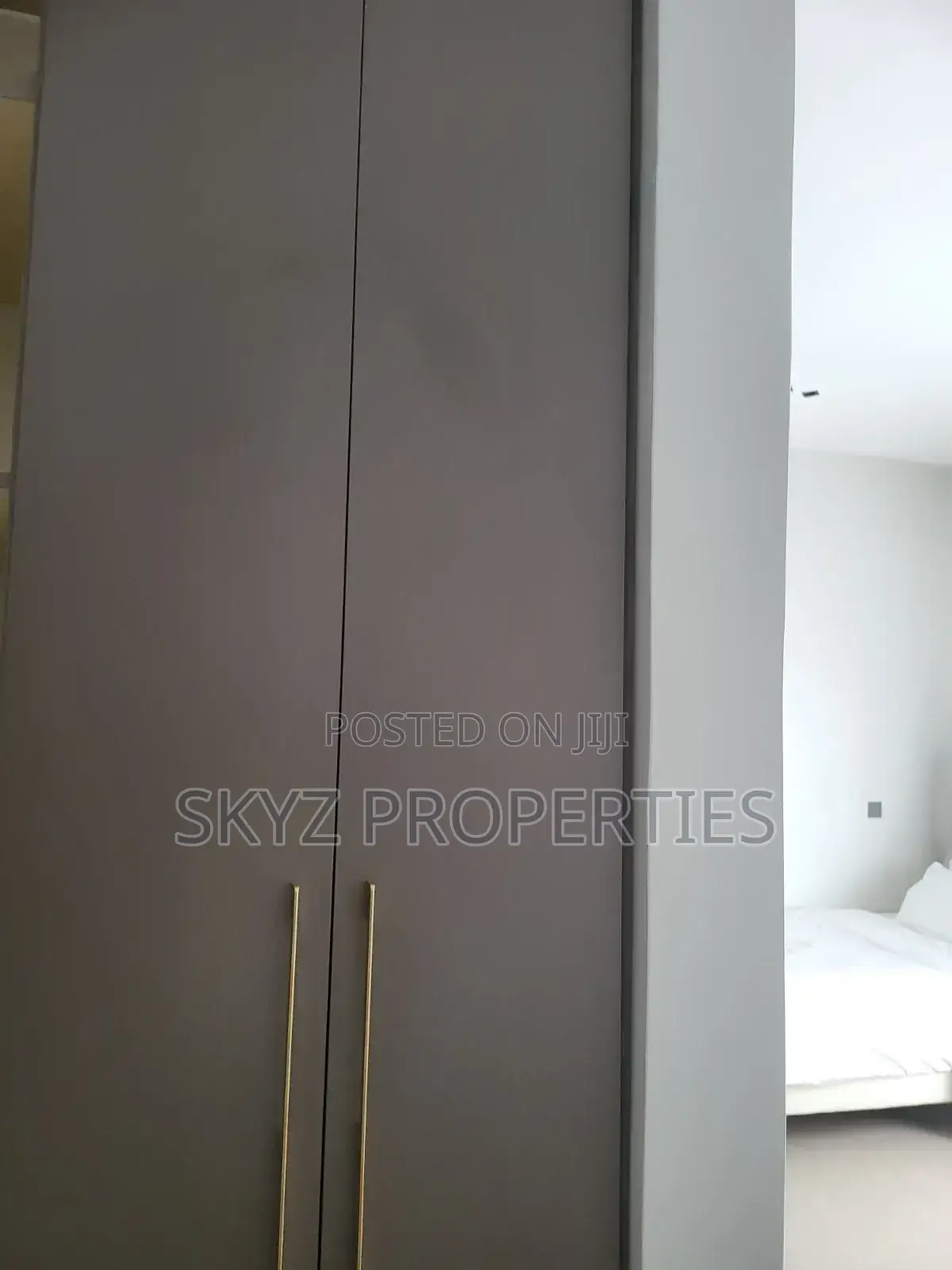 5bdrm House in Muyenga Bukasa Road, Central Division for rent