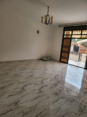 5bdrm Mansion in Bunga Kalungu, Central Division for rent