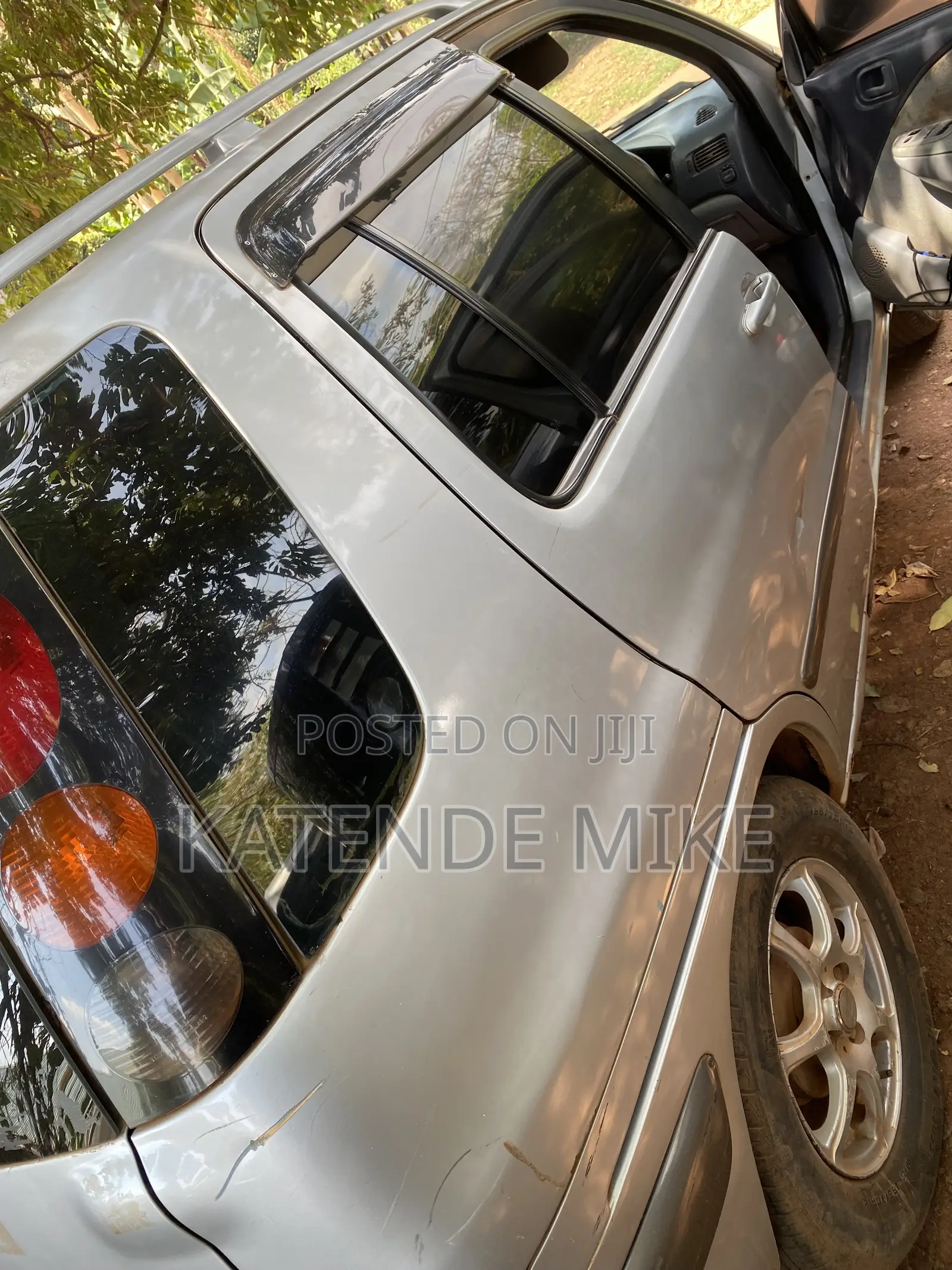 Toyota Raum 1.5 FWD 1999 Silver