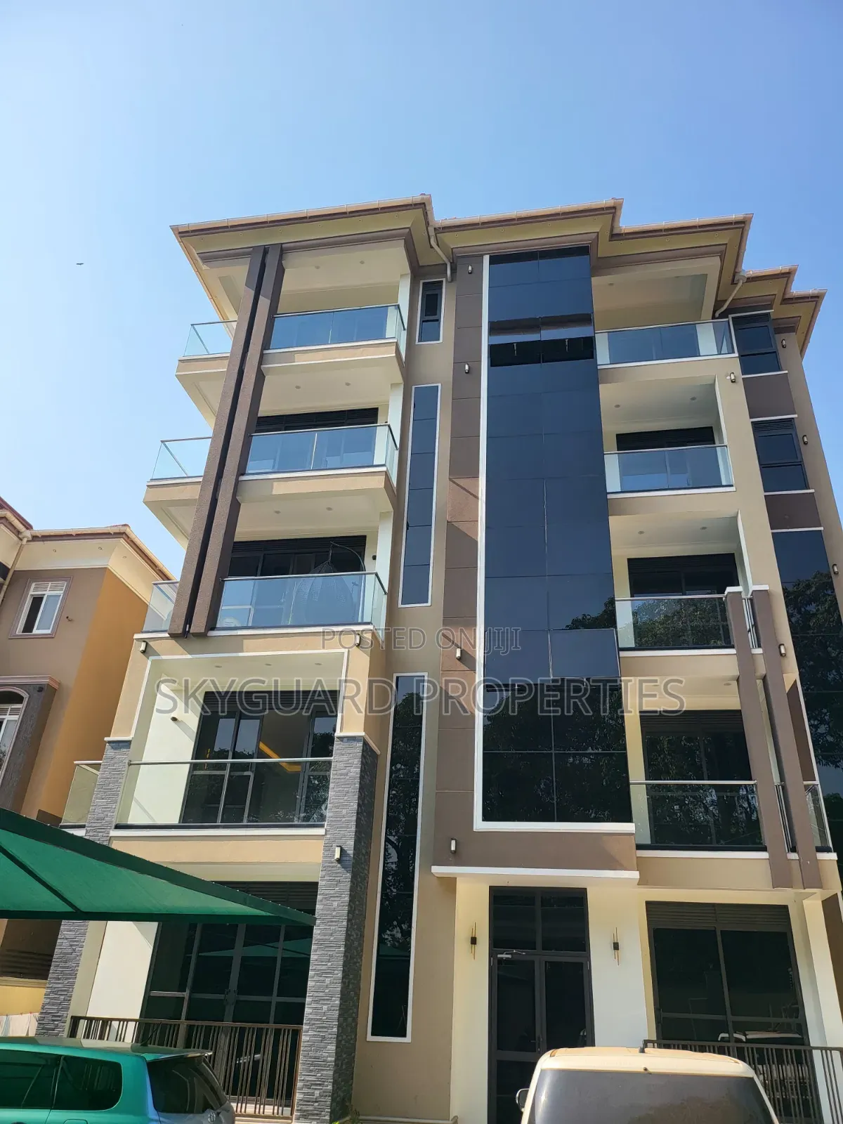 3bdrm Apartment in Muyenga, Central Division for rent