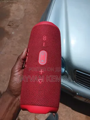 JBL Charge 5