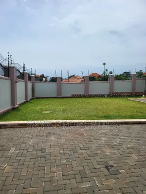 6bdrm Mansion in Buziga, Central Division for rent