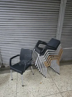 Planive Plastic Chairs Plastic Chairs