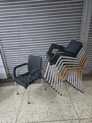 Planive Plastic Chairs Plastic Chairs