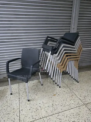 Planive Plastic Chairs Plastic Chairs