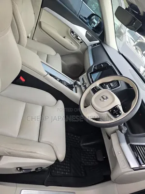 Volvo XC90 T5 R-Design AWD 2018 Blue
