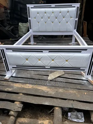 White Leather Bed 5*6
