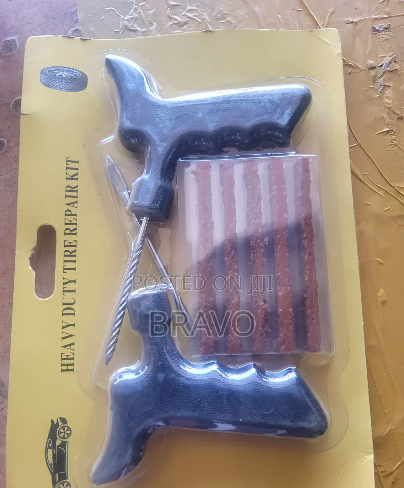 Tyre Repair Kit for for Damaged Tyres and Pricked Tyres