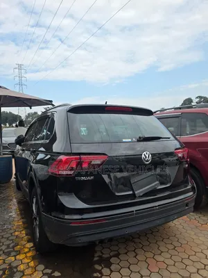 Volkswagen Tiguan 2017 Black