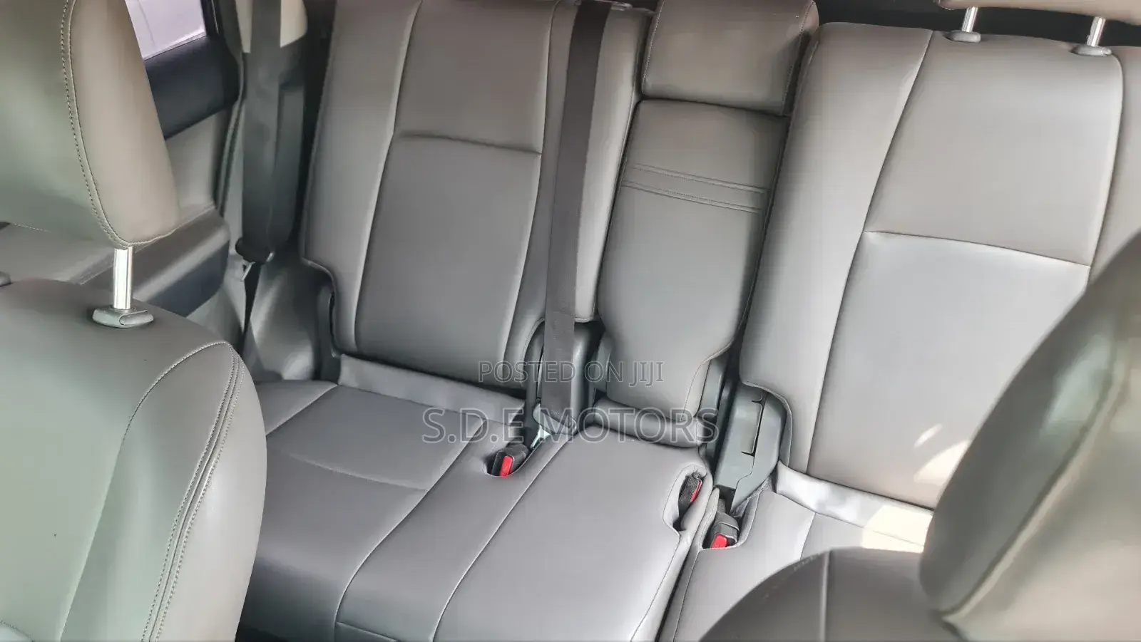 Toyota Land Cruiser Prado 2017 Gray