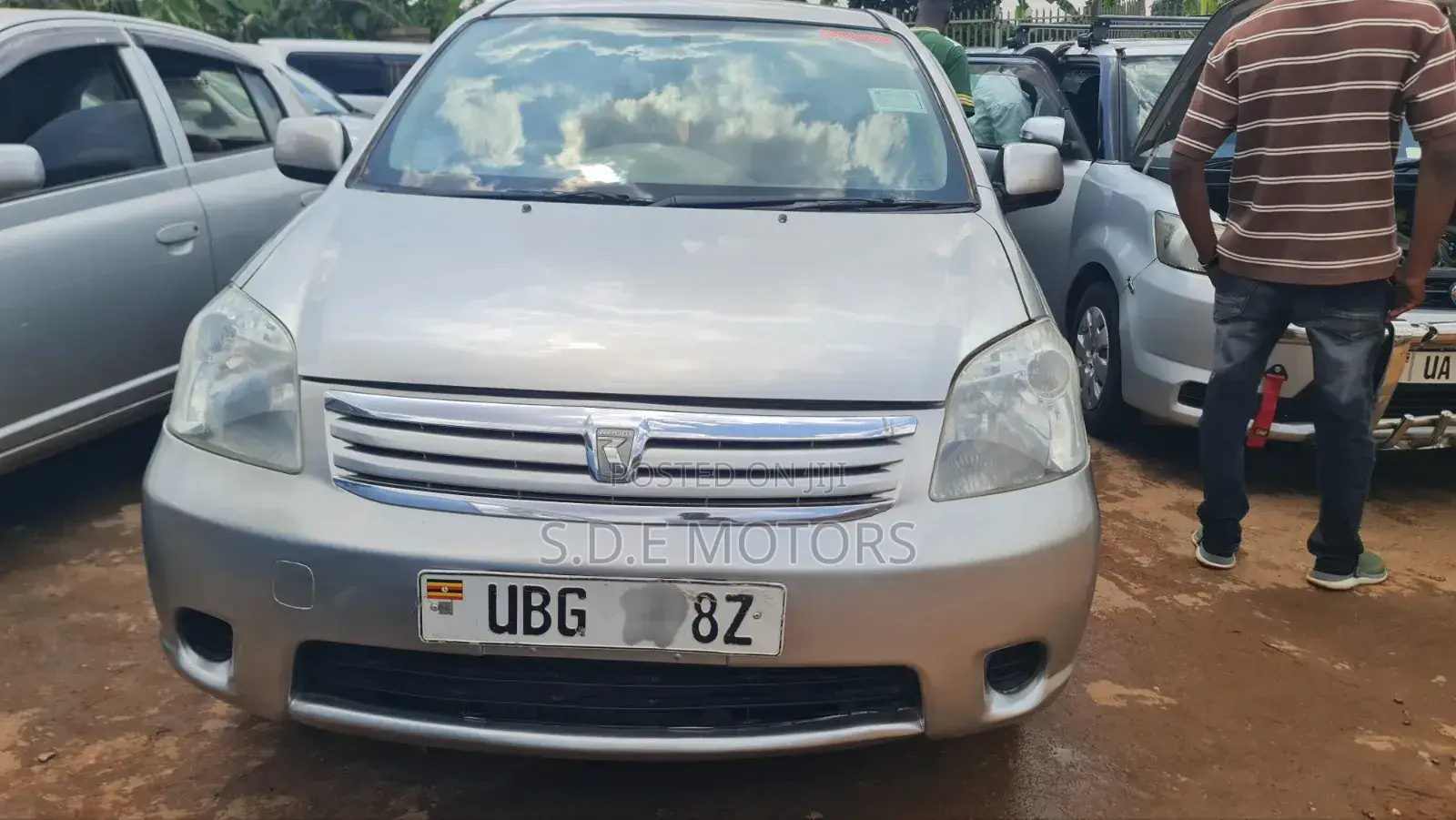 Toyota Raum 1.5 FWD 2008 Gold