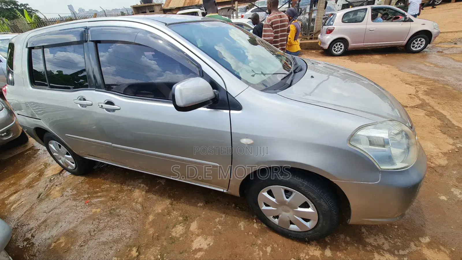 Toyota Raum 1.5 FWD 2008 Gold