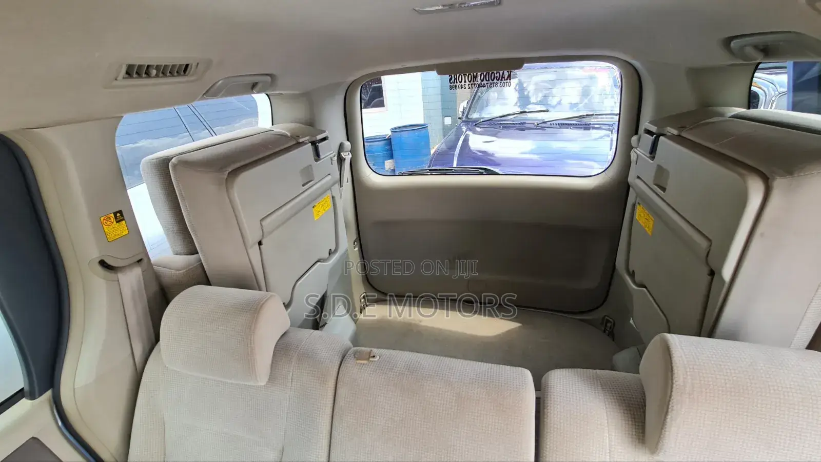 Toyota Noah 2.0 143hp AWD (8 Seater) 2009 Matt Black