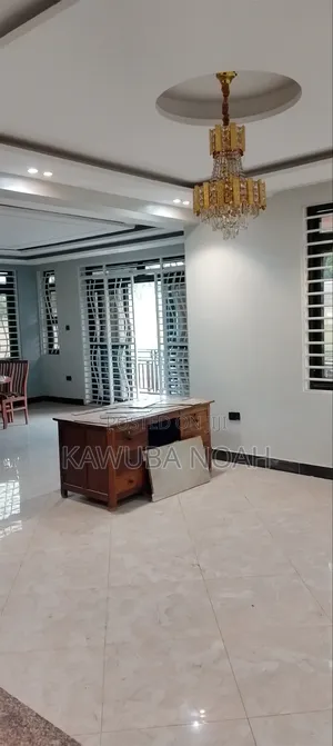 5bdrm Bungalow in Jinja for rent
