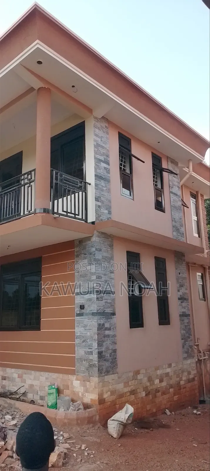 5bdrm Bungalow in Jinja for rent