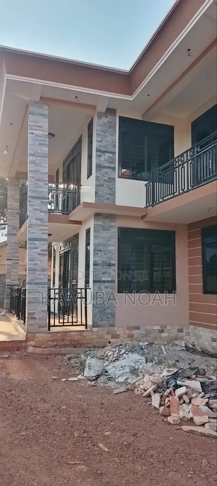 5bdrm Bungalow in Jinja for rent