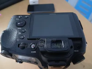 Used, but in Perfect Condition Sony Cyber-Shot DSC-RX10 IV