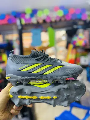 Predator Football Shoes (Friendly Price)