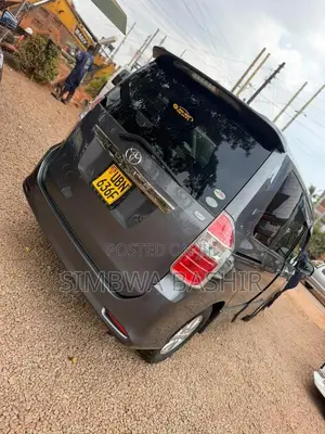 Toyota Noah 2008 Gray