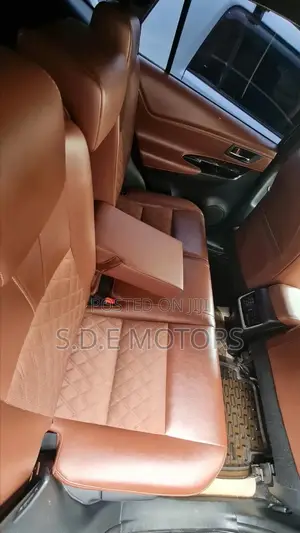 Toyota Harrier 2.0 2017 White