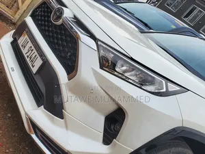 Toyota RAV4 2020 White