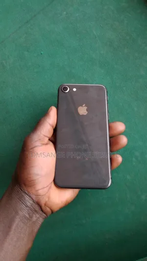 Apple iPhone 8 64 GB Black