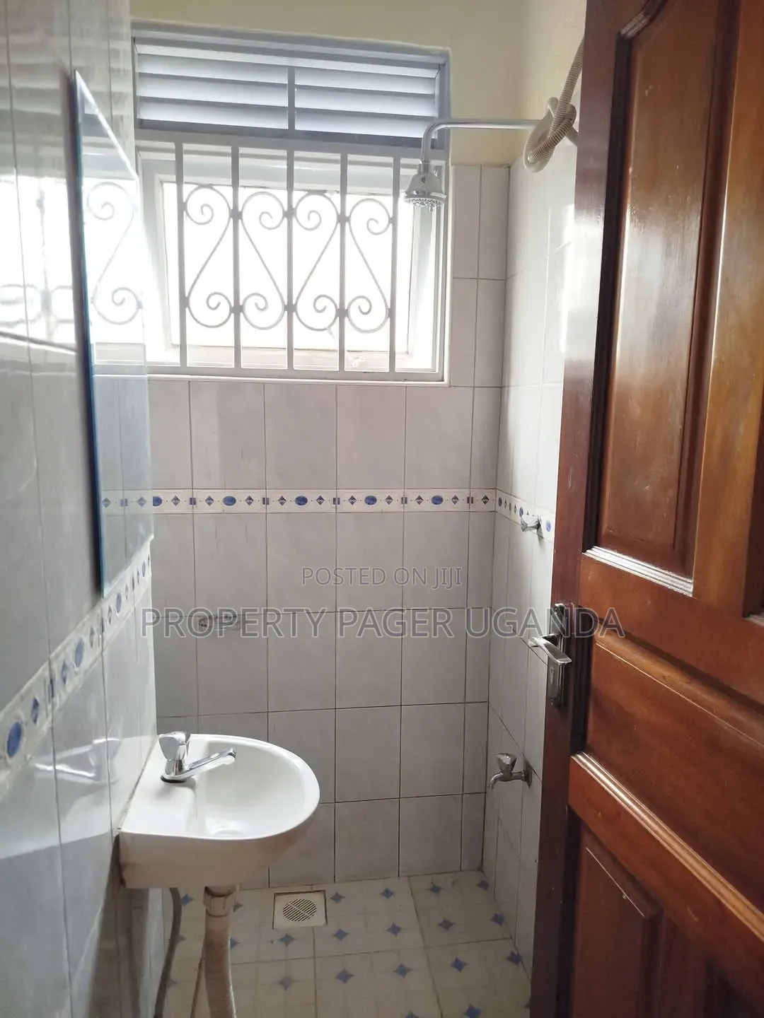 2bdrm House in Kireka, Kira for rent