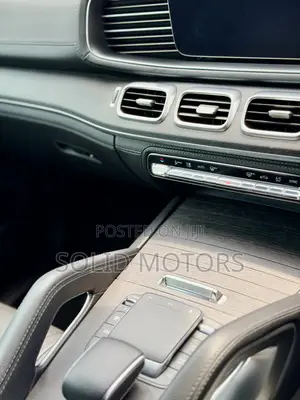 Mercedes-Benz GLE-Class GLE 400d 4MATIC 2020 Gold