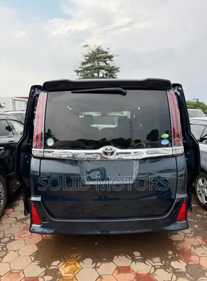 Toyota Noah 2.0 FWD (7 Seater) 2018 Blue