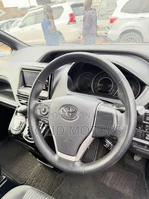 Toyota Noah 2.0 FWD (7 Seater) 2018 Blue