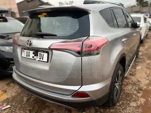 Toyota RAV4 2017 Gray