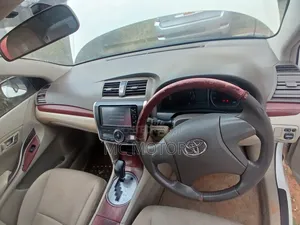 Toyota Premio 2009 White