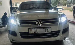 Volkswagen Touareg V6 Lux 2013 White