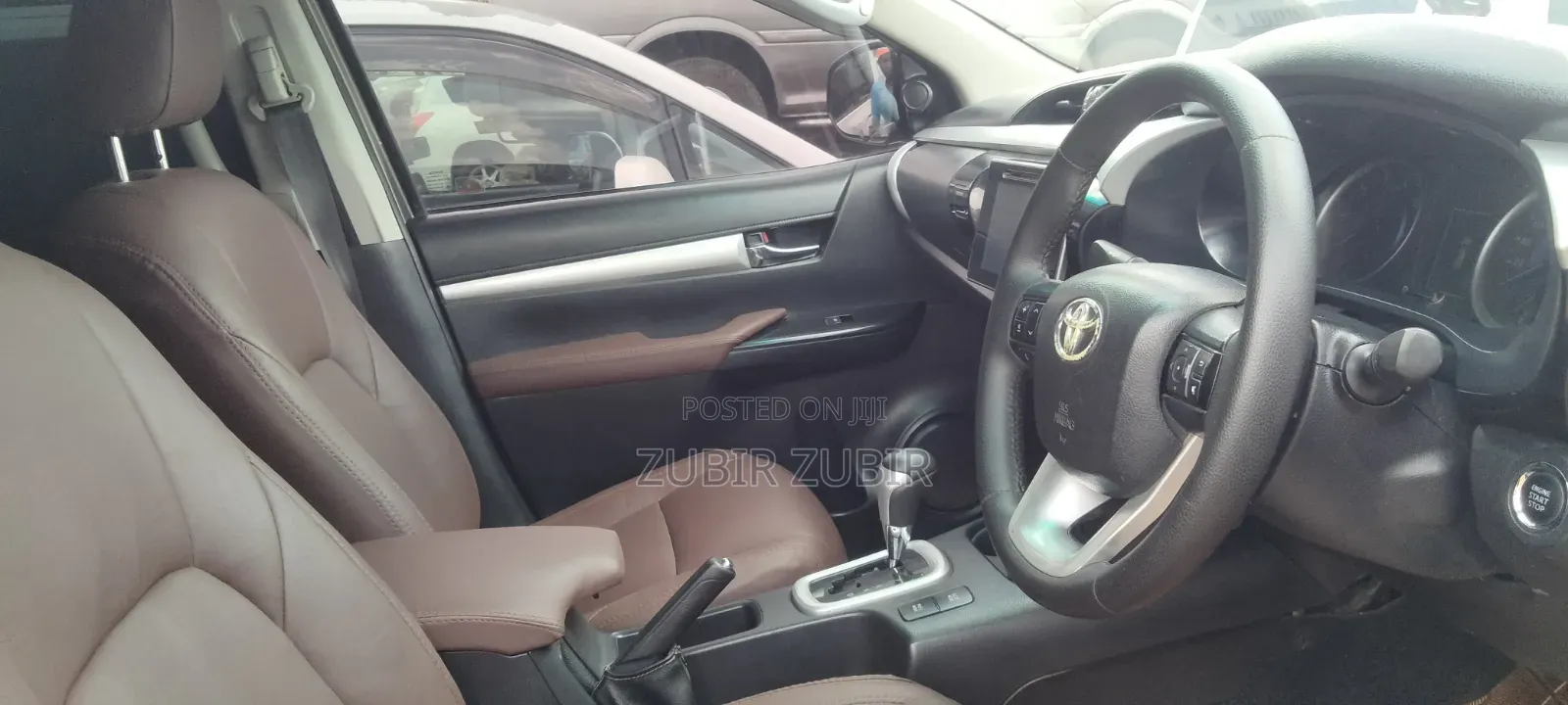 Toyota Hilux 2017 Gray