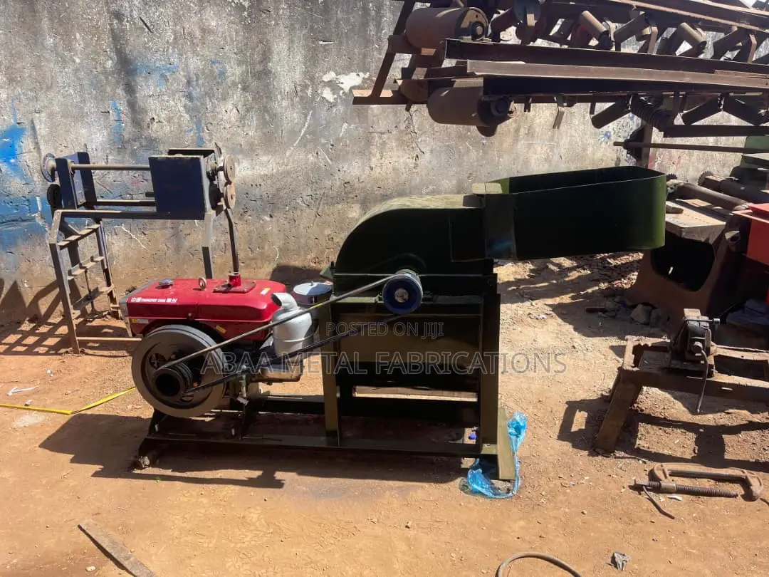 Heavy-Duty Chicken Feed Hammer Mill (80 Kg)