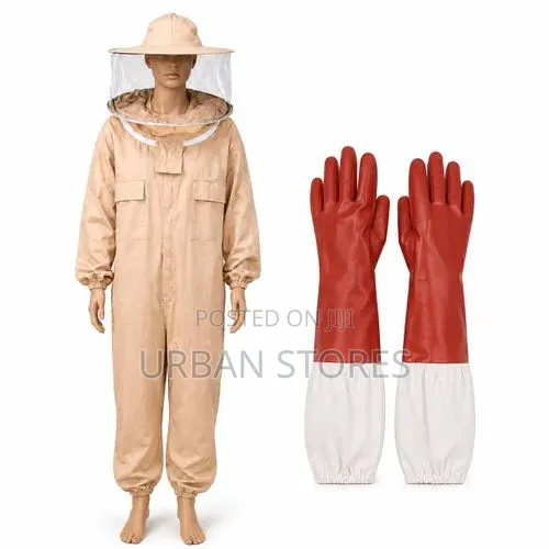 Beige Cotton Beekeeping Suit With Elongated PVC Gloves