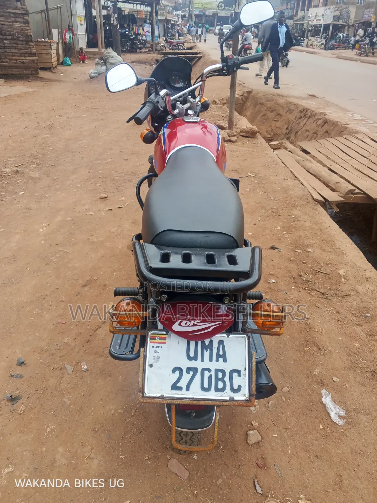 Bajaj CT 125X 2025 Red