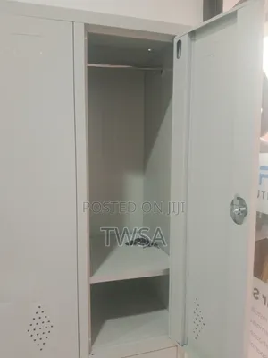 Locker Cabinet, 6 Doors