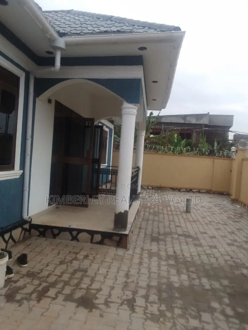 3bdrm House in Division A for sale