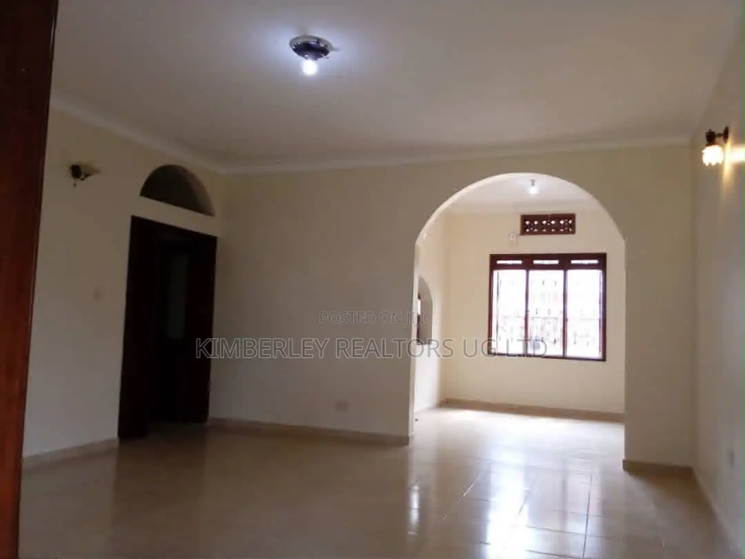3bdrm House in Division A for sale