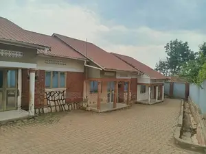 3bdrm Duplex in Seeta-Namuganga for sale