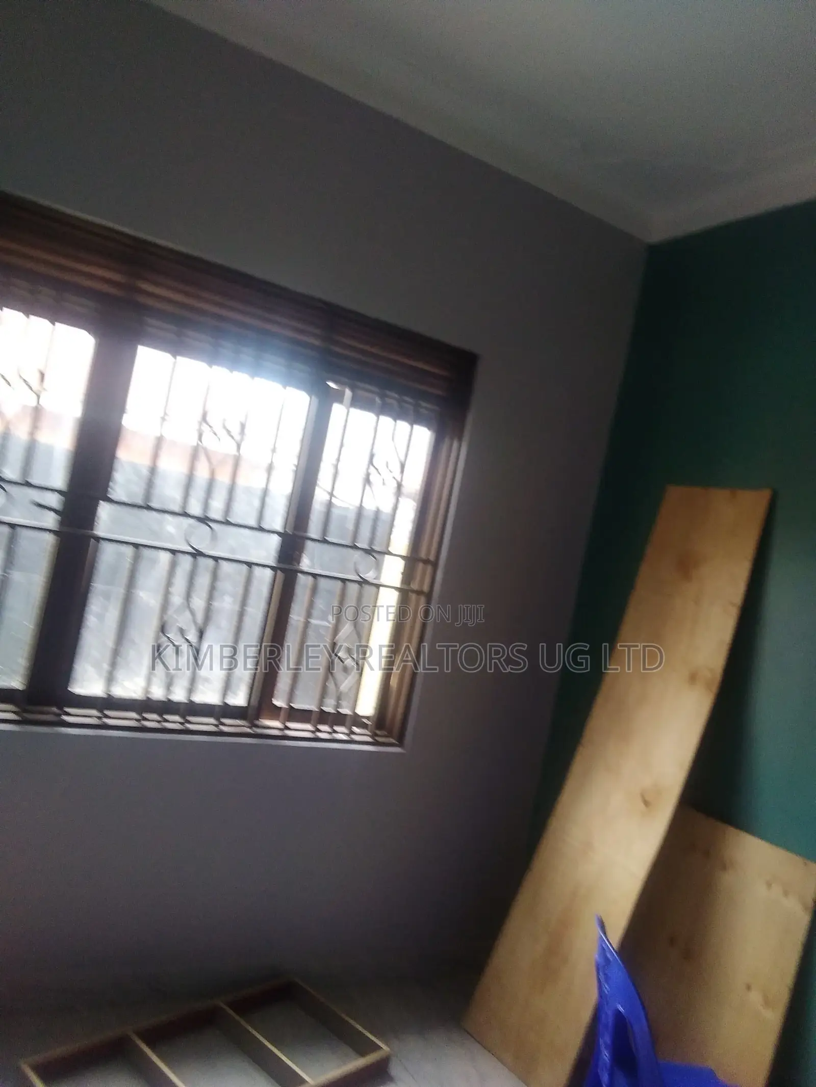 3bdrm Duplex in Seeta-Namuganga for sale