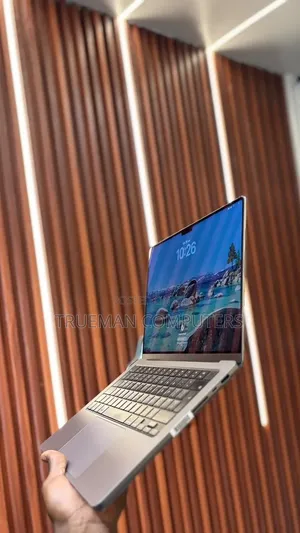 Laptop Apple MacBook Pro 2021 M1 16GB Apple M1 Pro SSD 512GB